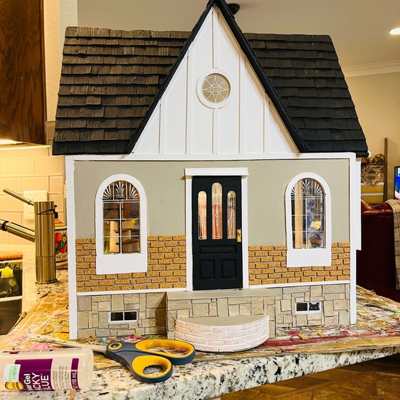 DOLL HOUSE RENO DONE! - Picture 10 of 17